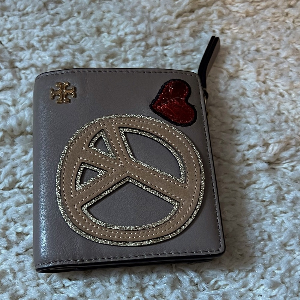 Tory Burch wallet